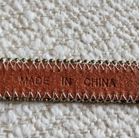 Fossil Leather Metallic Studded Belt, size medium - Picture 6 of 11
